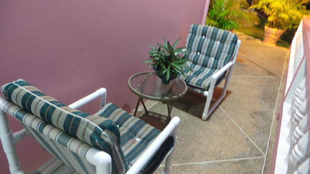 Top Ranking Hill View Guesthouse Speyside Esterno foto