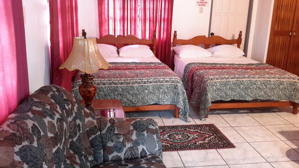 Top Ranking Hill View Guesthouse Speyside Esterno foto